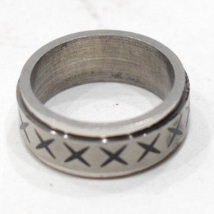 Ring Stainless Steel Etched Spinner Band Ring