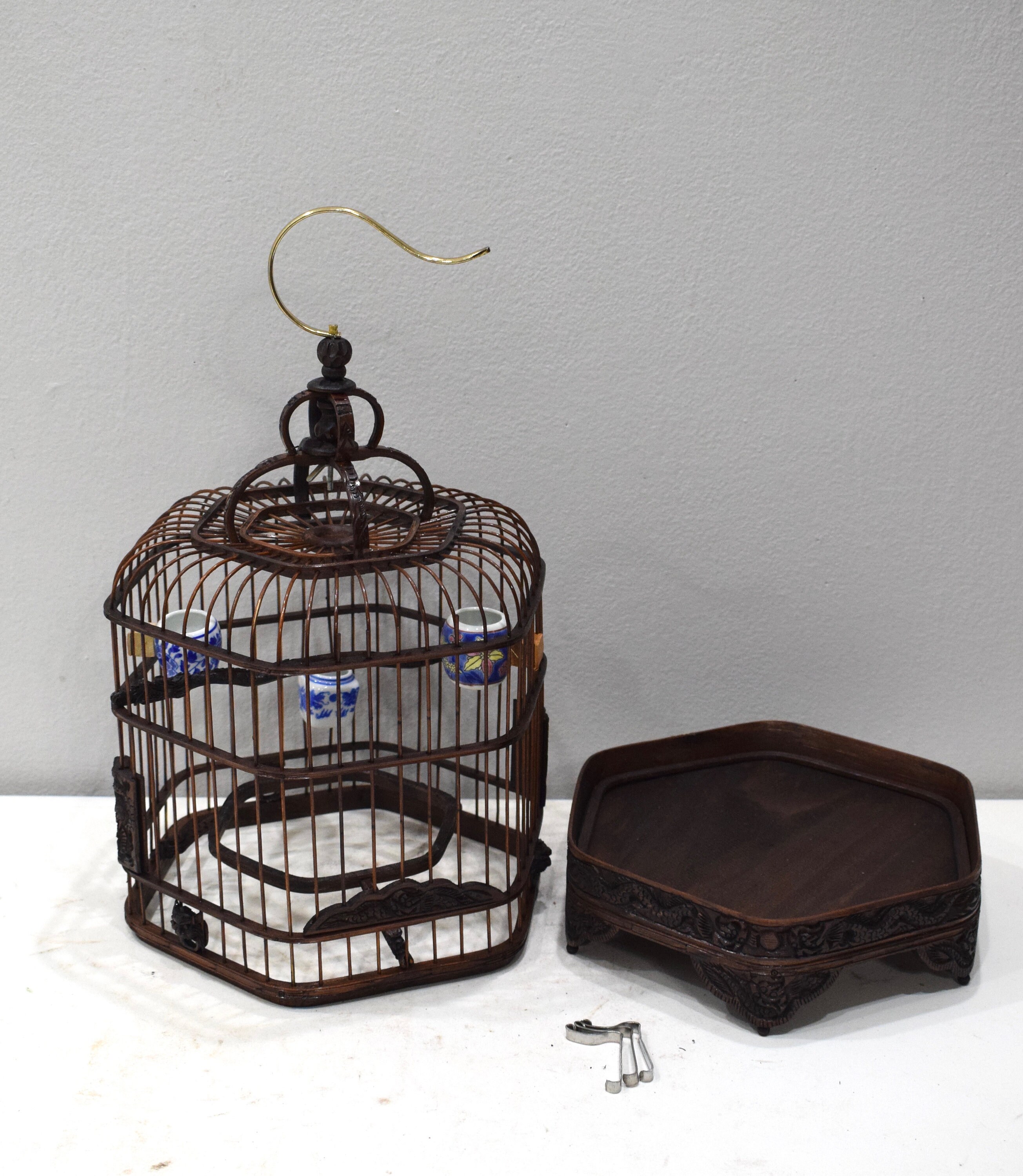 Birdcage Chinese Wicker Hexagon Birdcage Porcelain Water Food Bowls