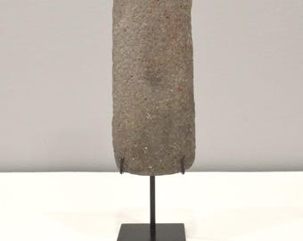 Mano Grinding Stone