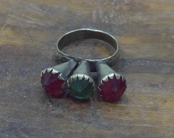 Middle Eastern Silver Three Red Green Glass  Prong Kuchi Ring Size 9.5