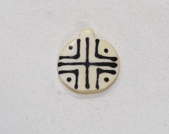 Beads Black White Bone Round Pendant 35mm