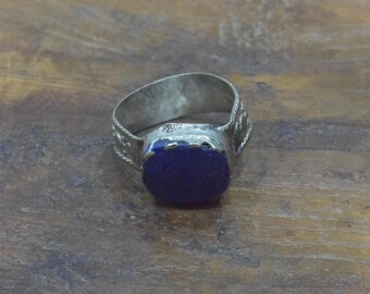 Middle Eastern Silver Blue Glass Kuchi Ring Size 7.5