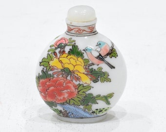 Chinese Porcelain Snuff Perfume Bottle Glass Painted Scene