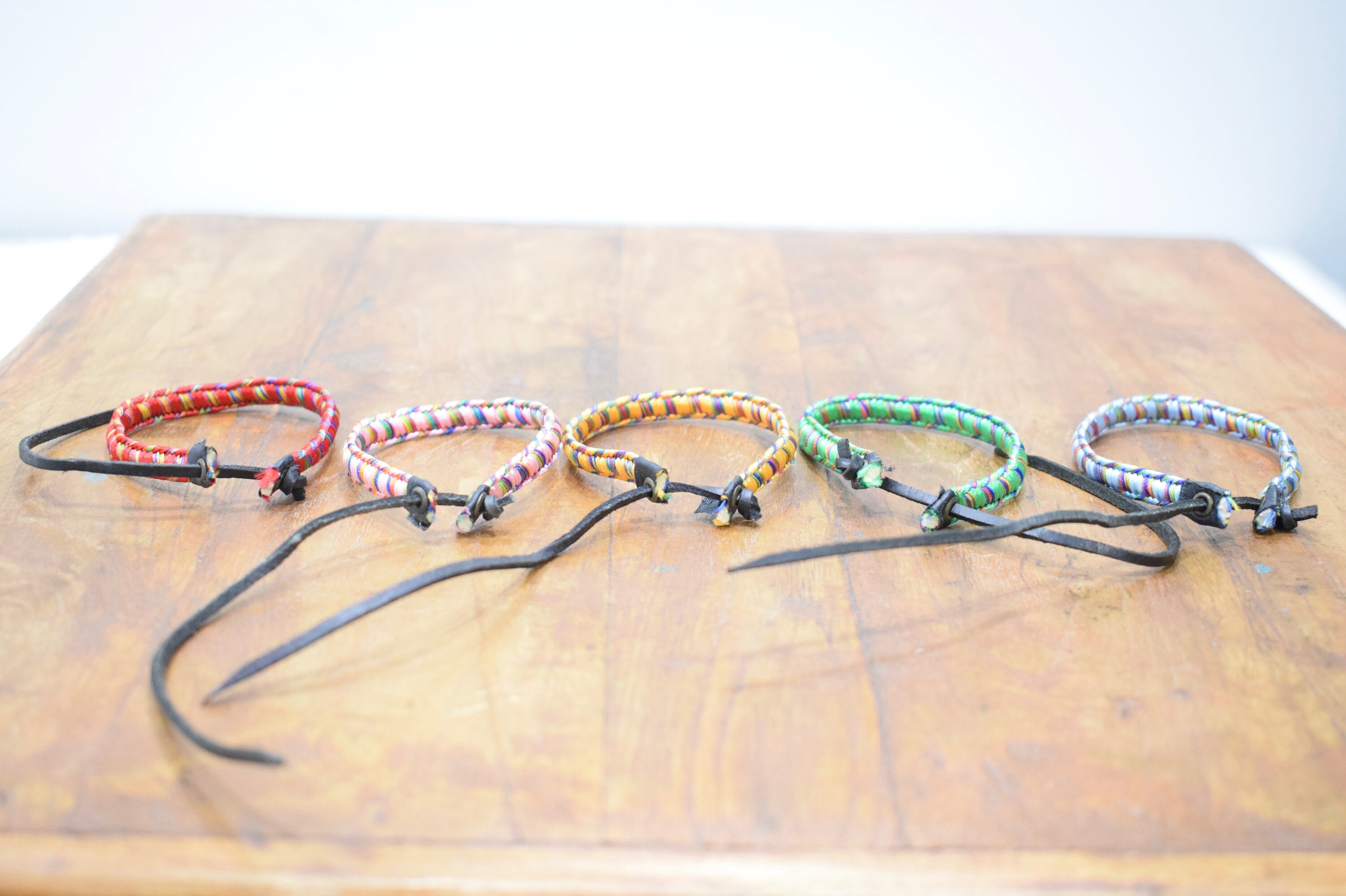 Bracelet 5 Small Colorful Silk Woven Tie Bracelets