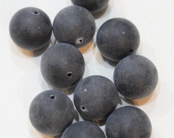 Beads Black Matte Round Resin Beads 18mm