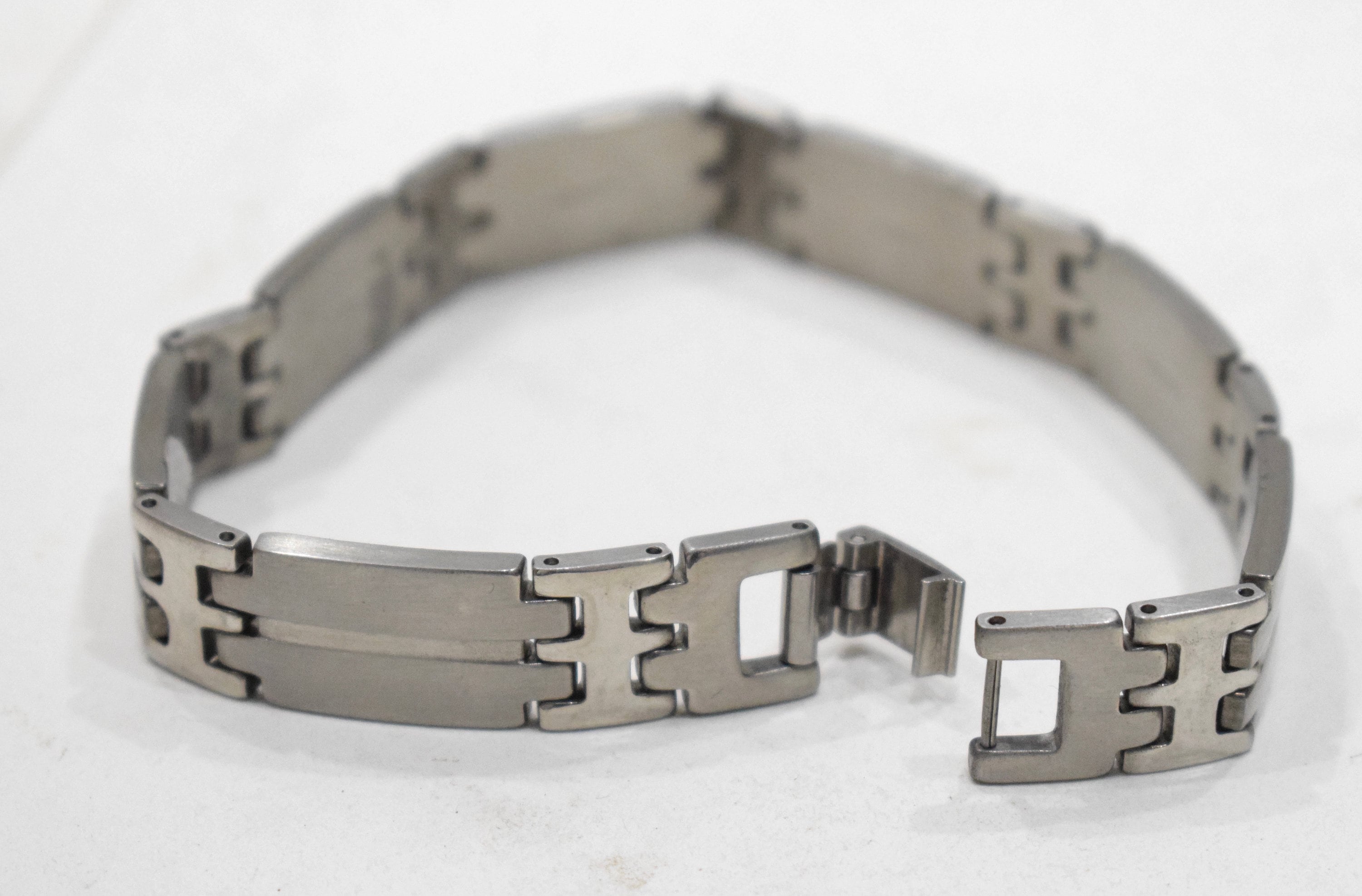 Bracelets Stainless Steel Clasp Linked Bracelets