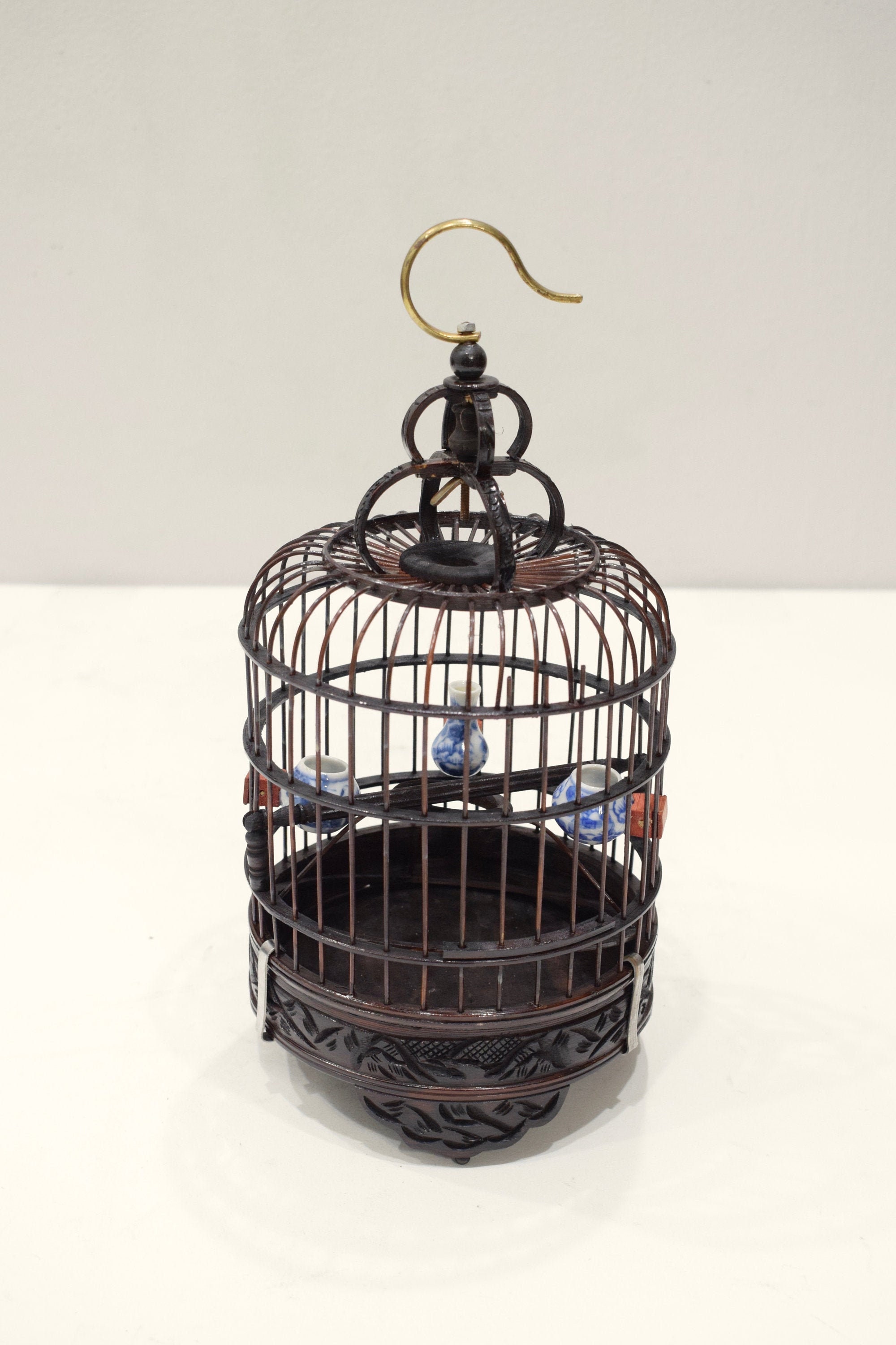 Chinese Wicker Birdcage Porcelain Water Food Bowls Wicker Birdcage