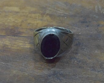Middle Eastern Silver Black Glass Kuchi Ring Size 9.5