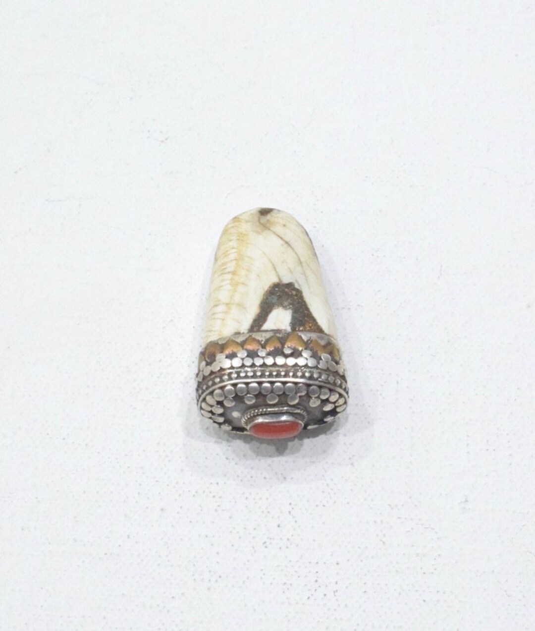 Tibetan Conch Shell Silver Pendant - Etsy