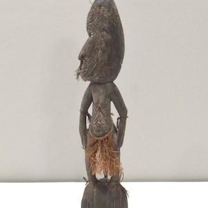 Papua New Guinea Ancestor Figure Black Water Lakes