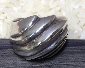 Ring Sterling Silver Swirled Dome Dring