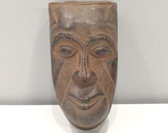 African Box Kuba Carved Wood Tukula Powder Box Congo