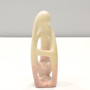 Afrikanischer Speckstein geschnitzte Denker Skulptur Kenia