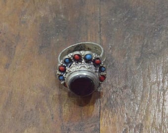 Middle Eastern Silver Black Onyx Ring Size 6