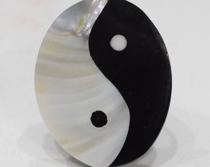 Featured listing image: Ring Black Horn Ying Yang Mother of Pearl Ring Indonesia
