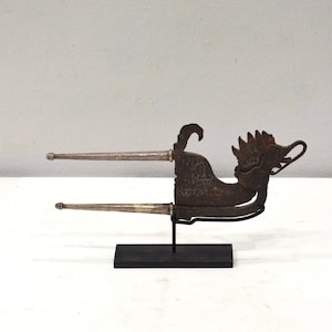 Indonesian Betel Nut Bird Figure Chopper