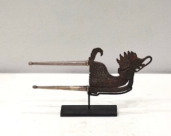 Indonesian Betel Nut Bird Figure Chopper