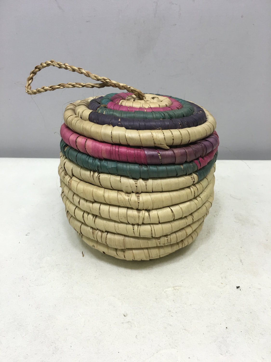 Basket African Kenya Round Container Lid Woven River Weeds Handmade