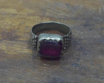 Middle Eastern Silver Red Glass Kuchi Ring Size 10