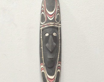 Papua New Guinea Carved Wood Mask Chambri Lakes