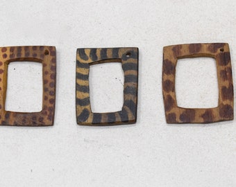 Beads Square Wood Animal Print Pendants 2"