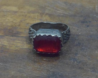 Middle Eastern Silver Red Glass Kuchi Ring Size 9
