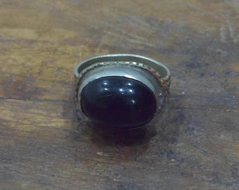 Middle Eastern Silver Black Glass Kuchi Ring Size 8