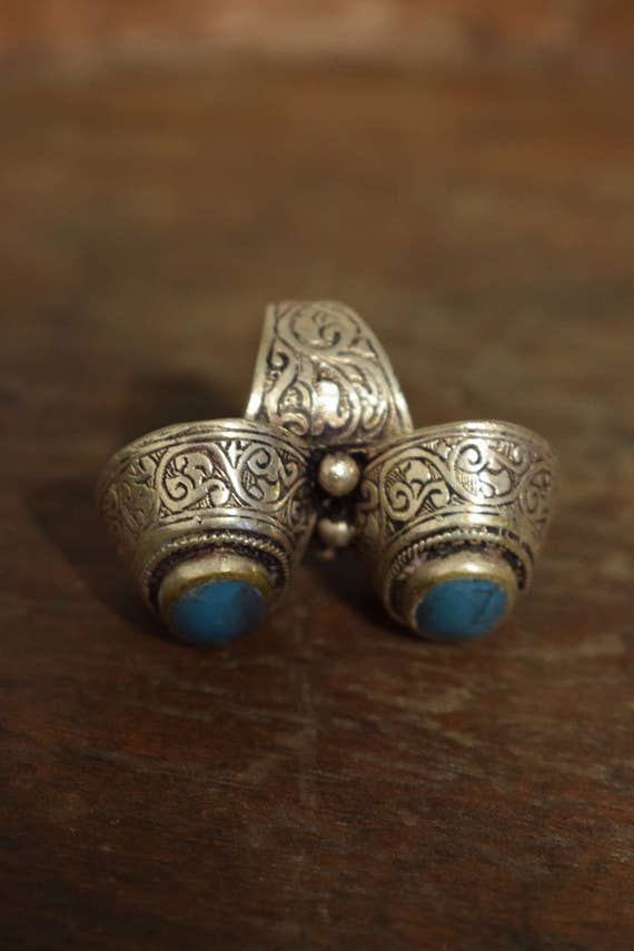Ring Middle Eastern Silver Turquoise Etched Doubl… - image 3