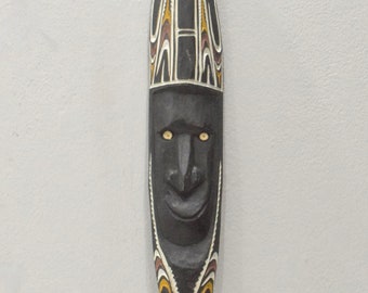 Papua New Guinea Carved Wood Mask Chambri Lakes