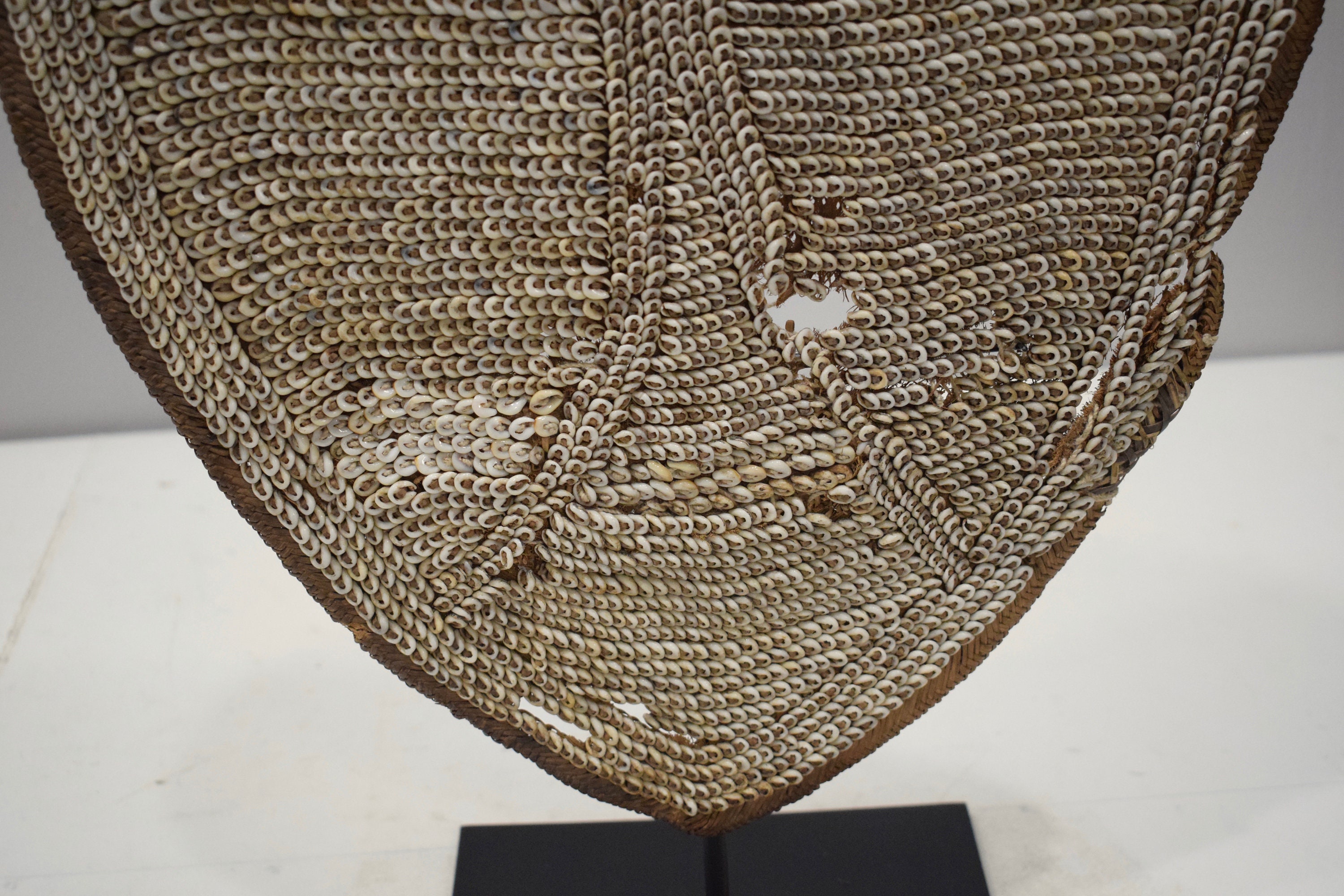 Papua New Guinea Wafu Lumi Shells Ceremonial Back Cover Currency