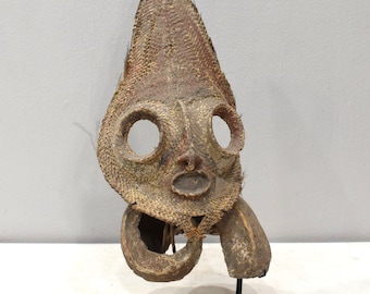 Mask Papua New Guinea Money Shell Yangoru Talipun Yam Mask