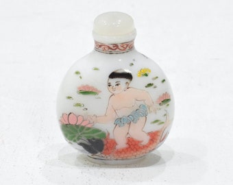 Chinese Porcelain Snuff Perfume Bottle Glass Painted Scene