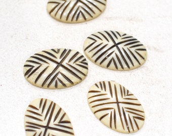 Beads Indonesian Bone Cabochon Beads 28mm