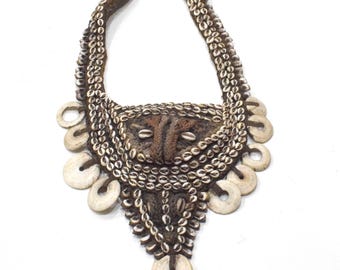 Papua New Guinea Men's Shell Chest Ornament