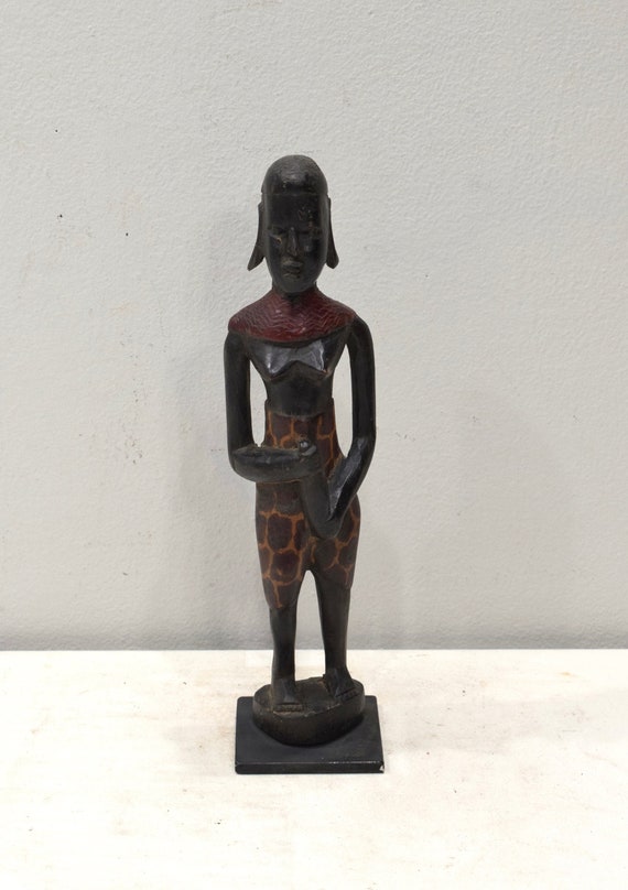 木彫りのアフリカ戦士像（約50cm） アフリカの彫像 マサイ族の戦士の像 - Etsy 日本