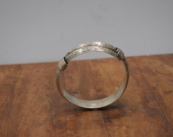 Bracelet Silver Etched Bangle Miao Hill Tribe