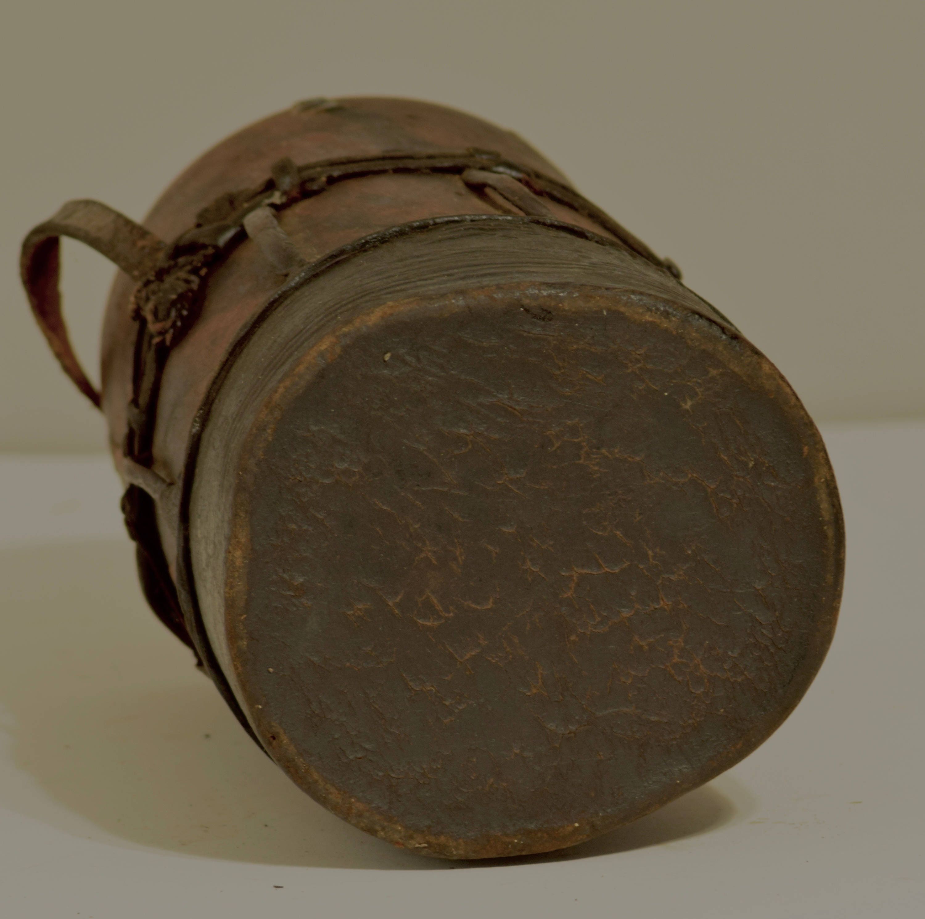 Honey Container African Kamba Cowhide Kenya Handmade Bee Honey Wood Hide Honey Container