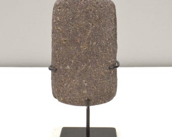 Mano Grinding Stone