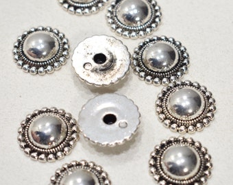Beads Silver Scalloped Clip or Post Earrings 19mm