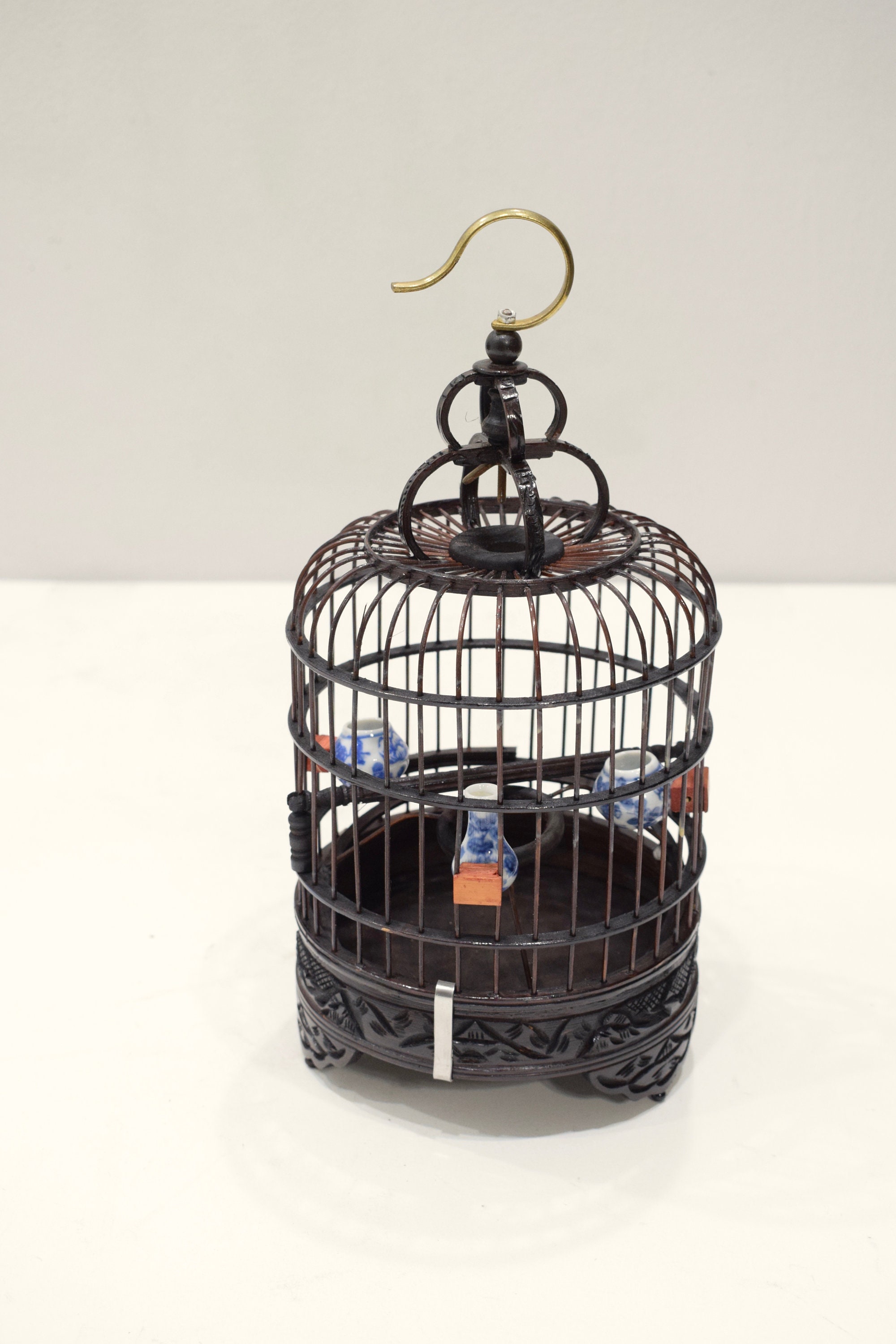 Chinese Wicker Birdcage Porcelain Water Food Bowls Wicker Birdcage