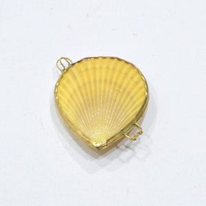Purses Shell Assorted Colored Shell Pill Box Trinket Coin Purse Yellow