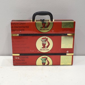 Porte-documents africain en boîte de conserve recyclée Sénégal