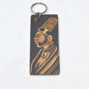 Porte-clés africain en bois sculpté
