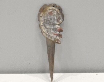 Papua New Guinea Painted Iatmul Yam Stake