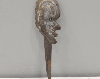 Papua New Guinea Painted Iatmul Yam Stake