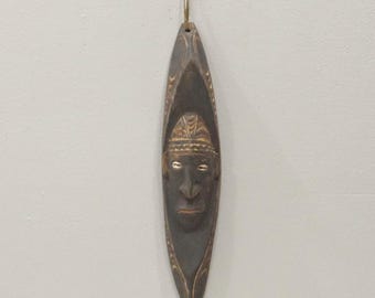 Papua New Guinea Carved Wood Mask Chambri Lakes