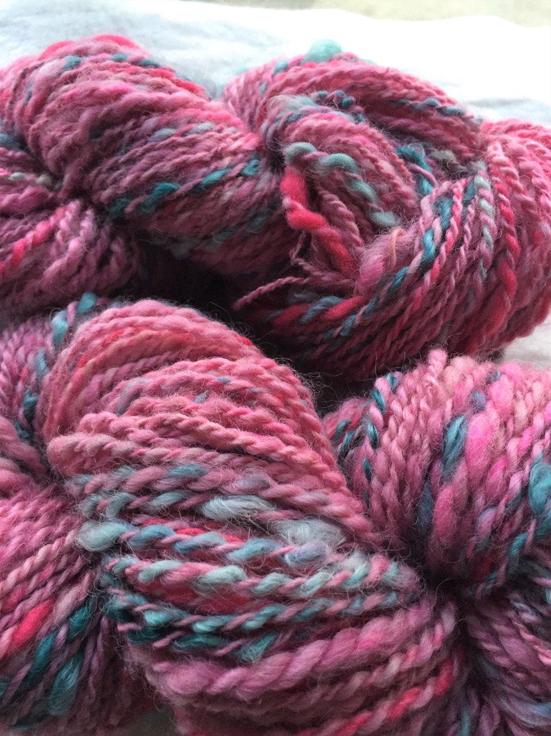 Romney Wool bulky weight Blueberry Bubblegum Handspun Yarn Fibers by Laura