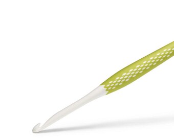Size J/10 6.00 mm Ergonomic Crochet Hook by Prym