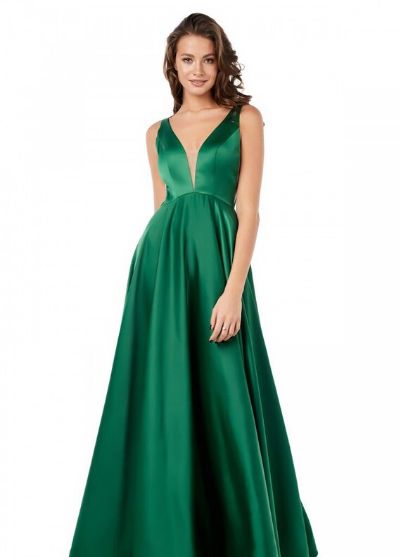smaragd green dress
