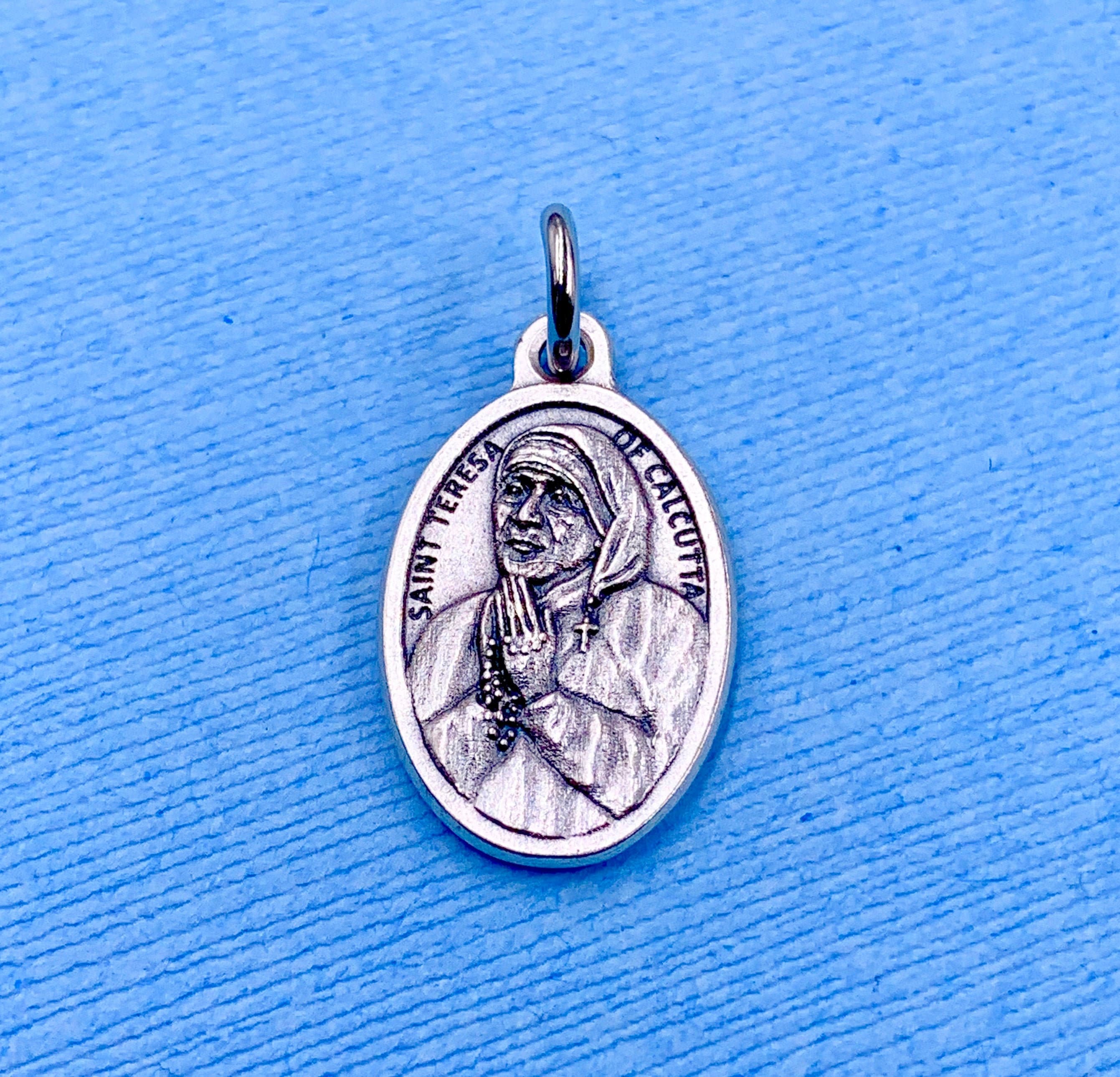 10x St Mother Teresa of Calcutta charms Catholic Saint charm Vatican City medal 10x St Mother Teresa of Calcutta charms Catholic Saint charm Vatican City medal